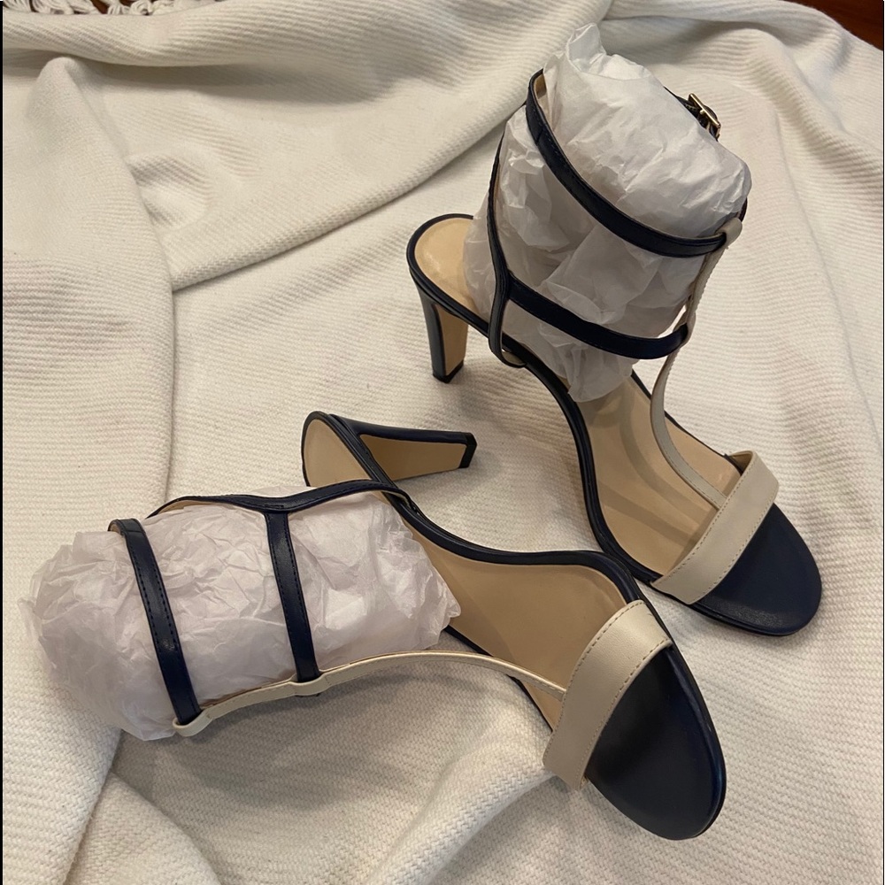Women’s Nine West Navy and Off White heeled sandal